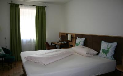 Hotel Bockmaier Oberpframmern Zimmer Doppelbett