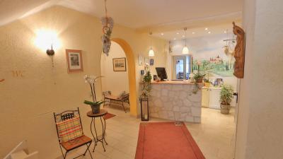 Hotel Bockmaier Oberpframmern bei München Rezeption